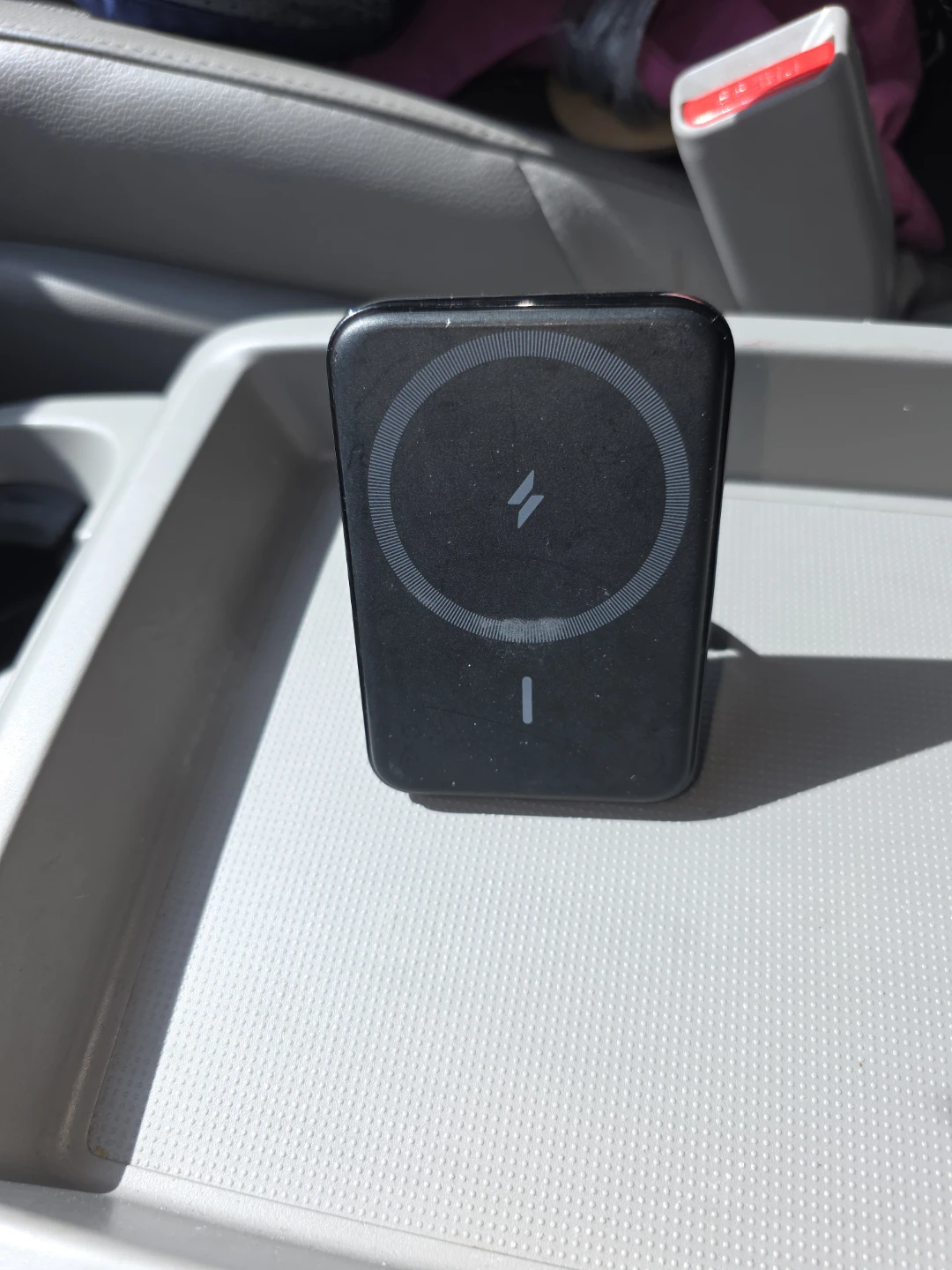 Anker MagGo Magnetic Wireless Charger