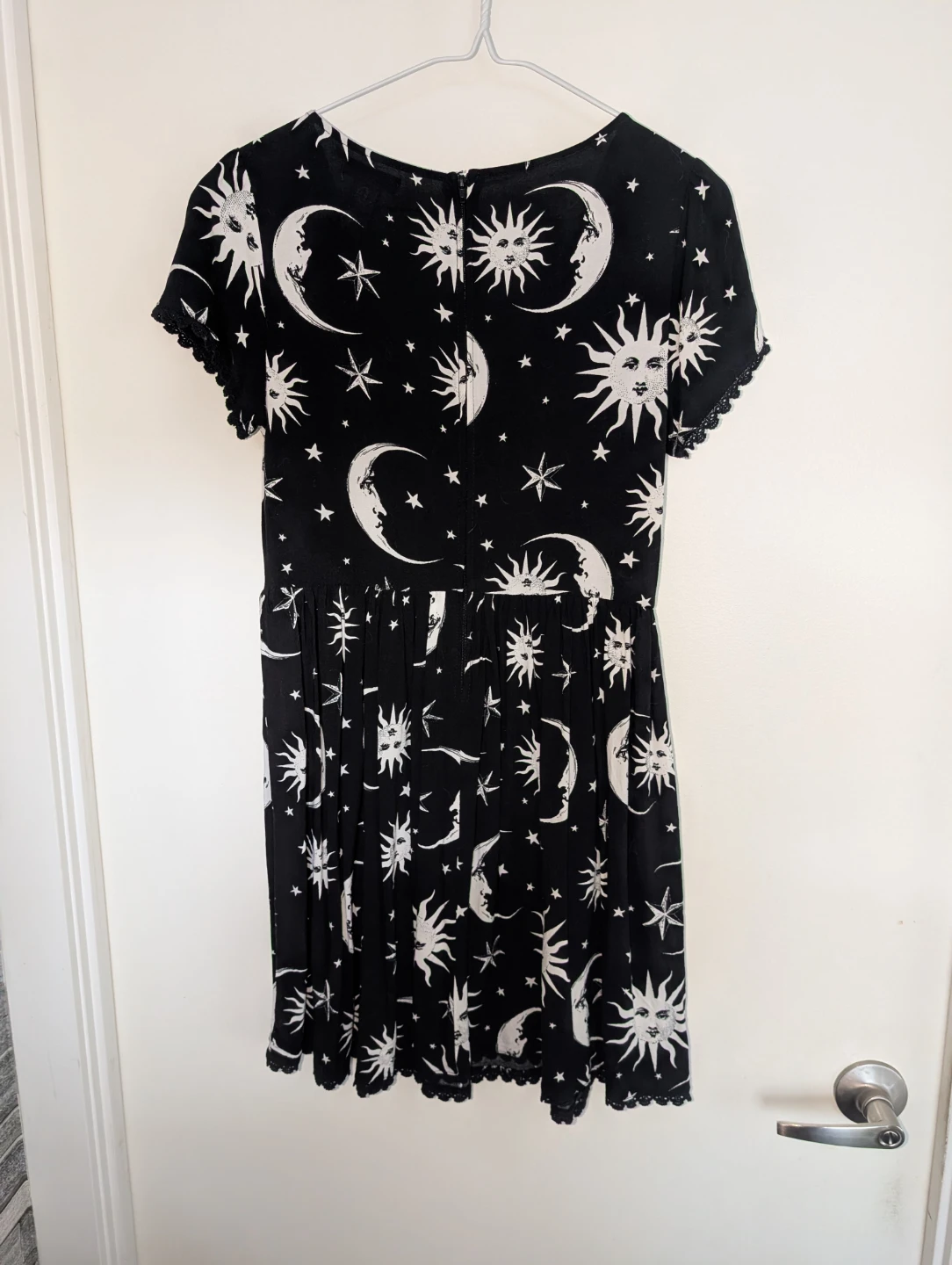 Hot Topic - Sun & Moon Dress - size small - photo 2