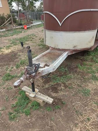1982 WW Horse/ Livestock Trailer -6.5 wide by 16.5 feet long - photo 2