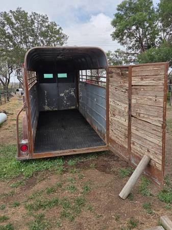 1982 WW Horse/ Livestock Trailer -6.5 wide by 16.5 feet long - photo 4