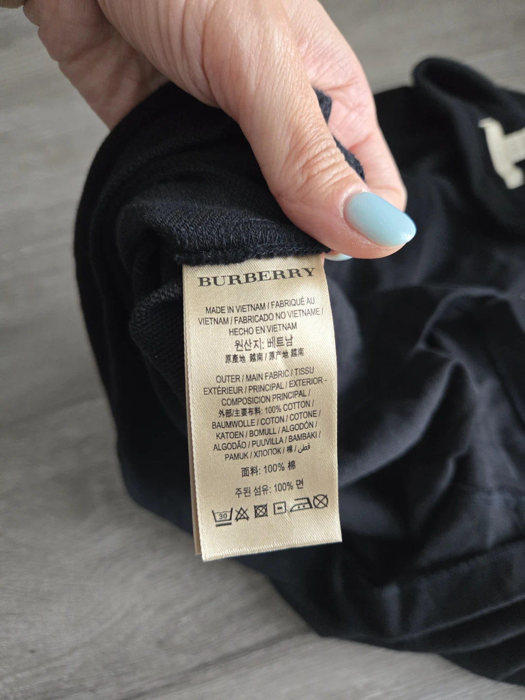 Burberry Men's Polo Shirt – Size Small – $10 - photo 4