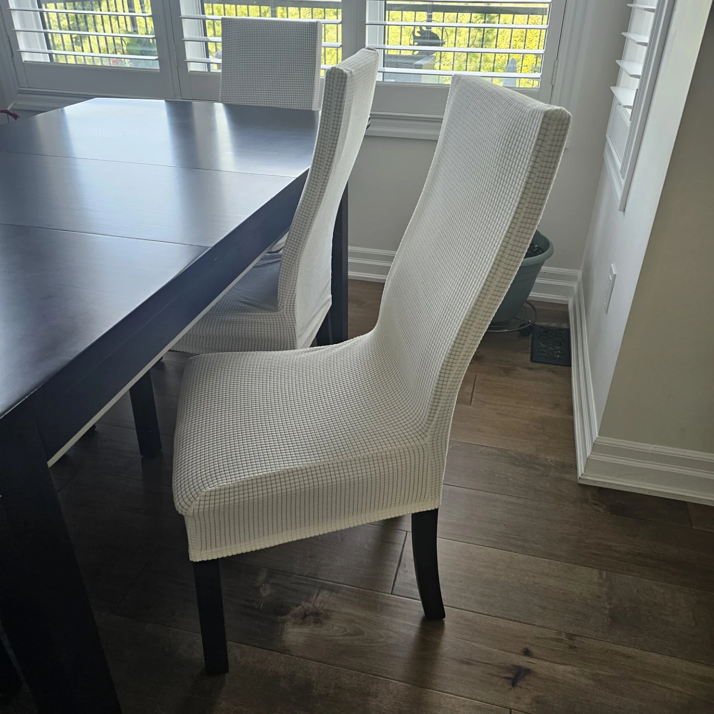 Dining Table - 6 Chairs - With Stretch Dining Chair Covers - photo 3