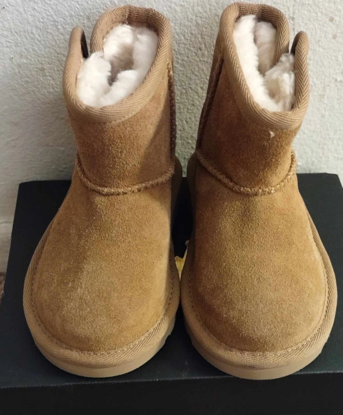 UGG Kids' Boots size 6c - photo 2