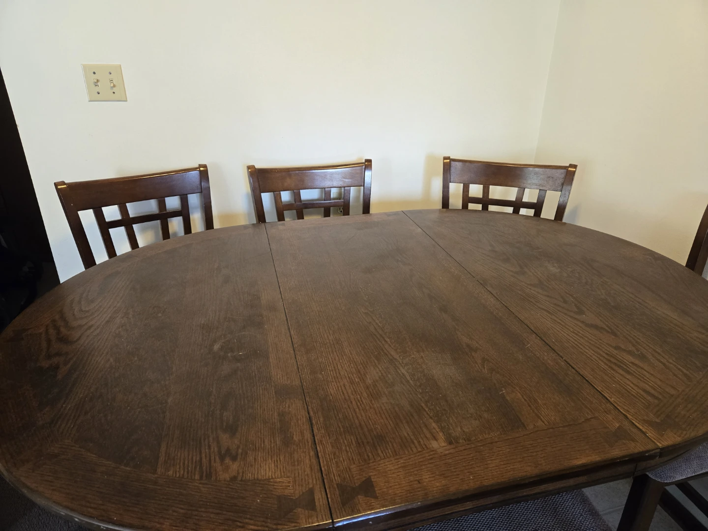 Moving sale - Counter Height Dining Table with 6 Chairs - photo 5