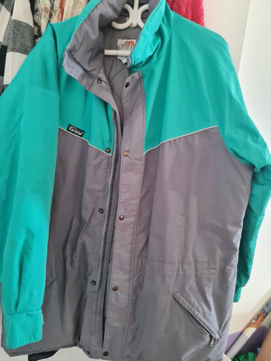 Far West Mountain Wear Gore-Tex Jacket