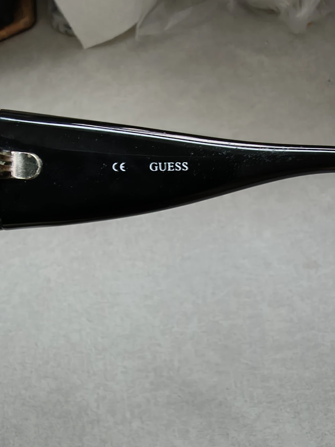 Guess Sunglasses - photo 4