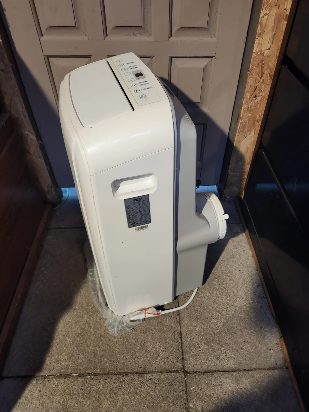 Arctic King Portable Air Con 14000 BTU  (read description) - photo 5