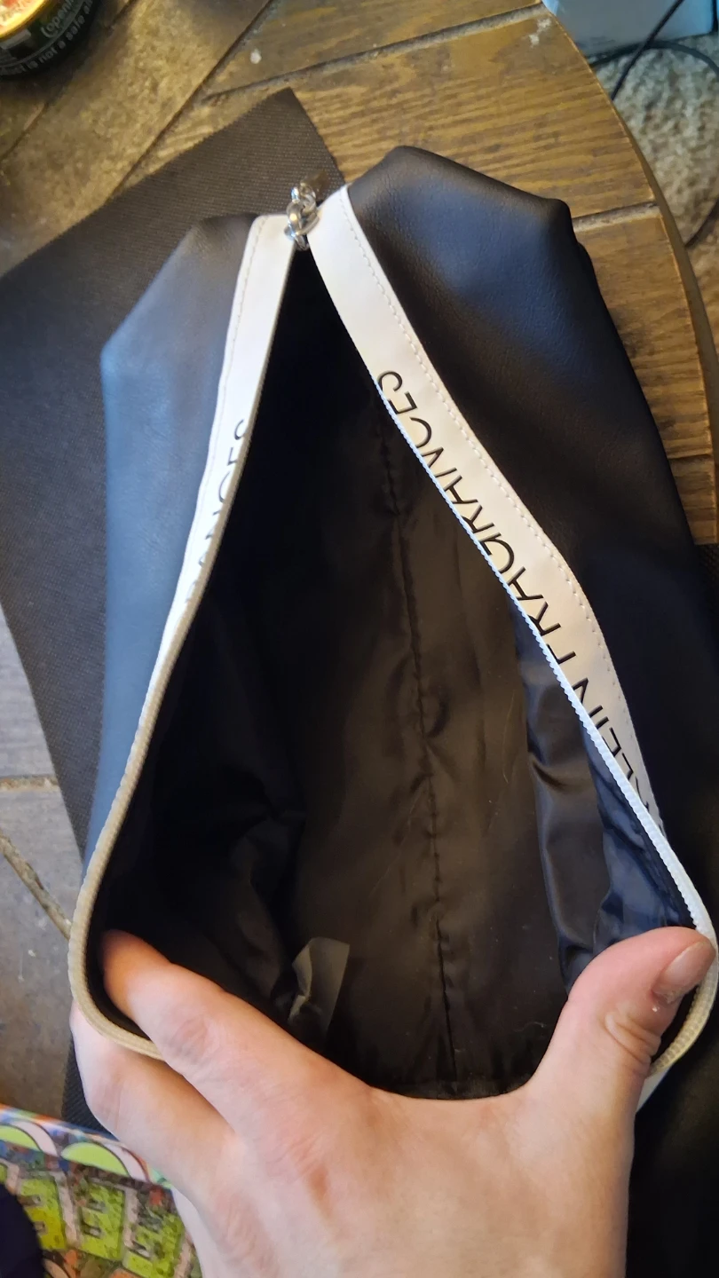 Calvin Klein Fragrances Black Pouch - photo 4