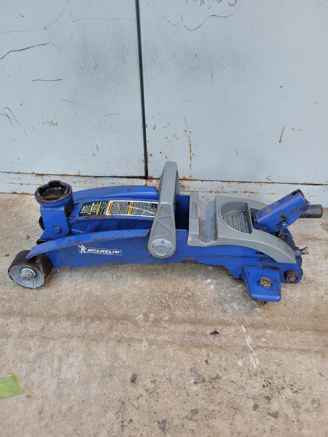 Jack Axle,  Impact Wrench, Delta 10" saw - photo 3