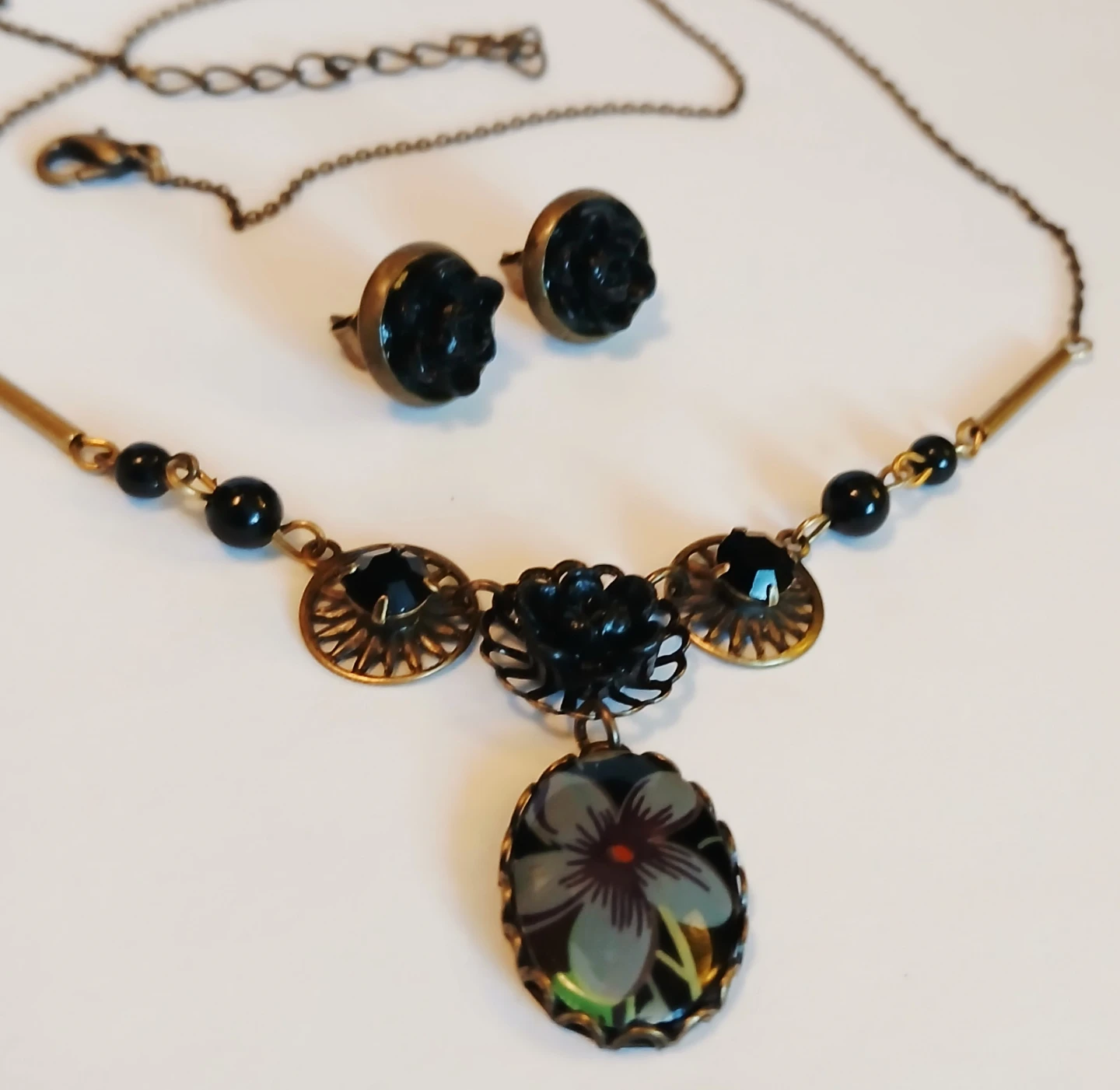 Vintage Flower Necklace and Earrings Set