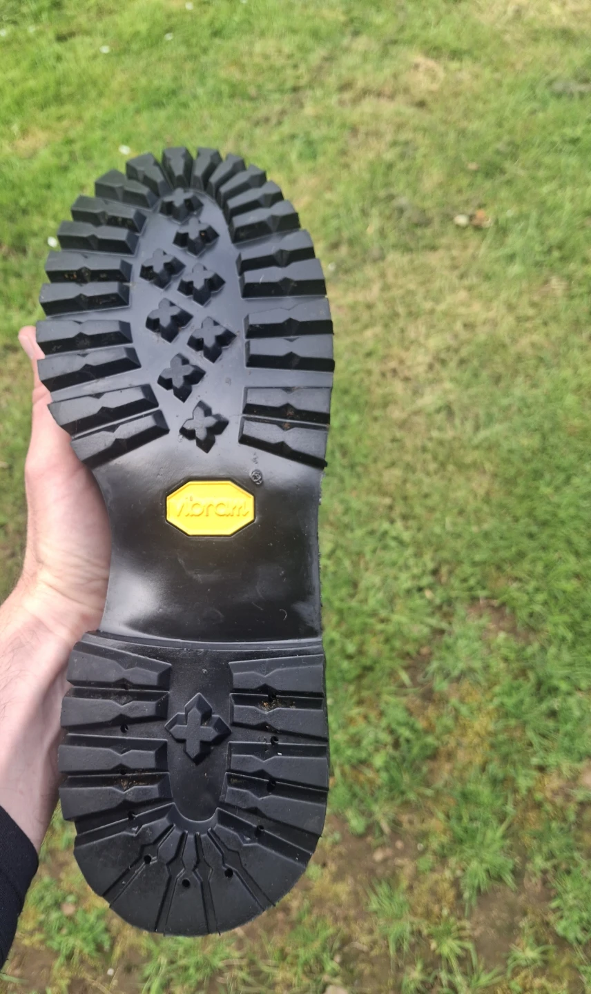Hiking boots - photo 2