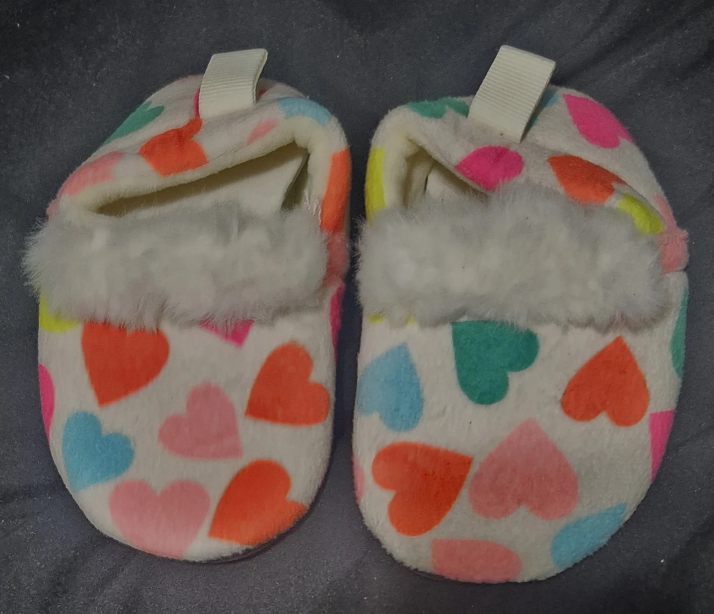 Toddler Slippers with Hearts - Size 7/8