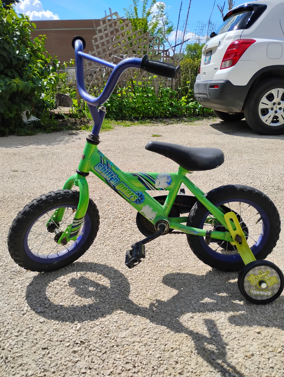 Kids' Bicycle with Training Wheels