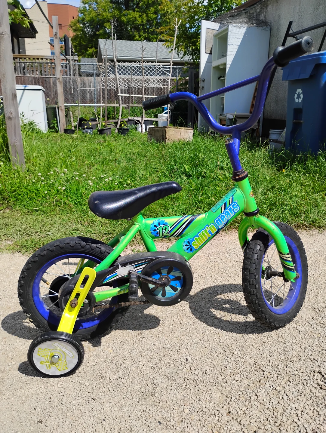 Kids' Bicycle with Training Wheels - photo 2