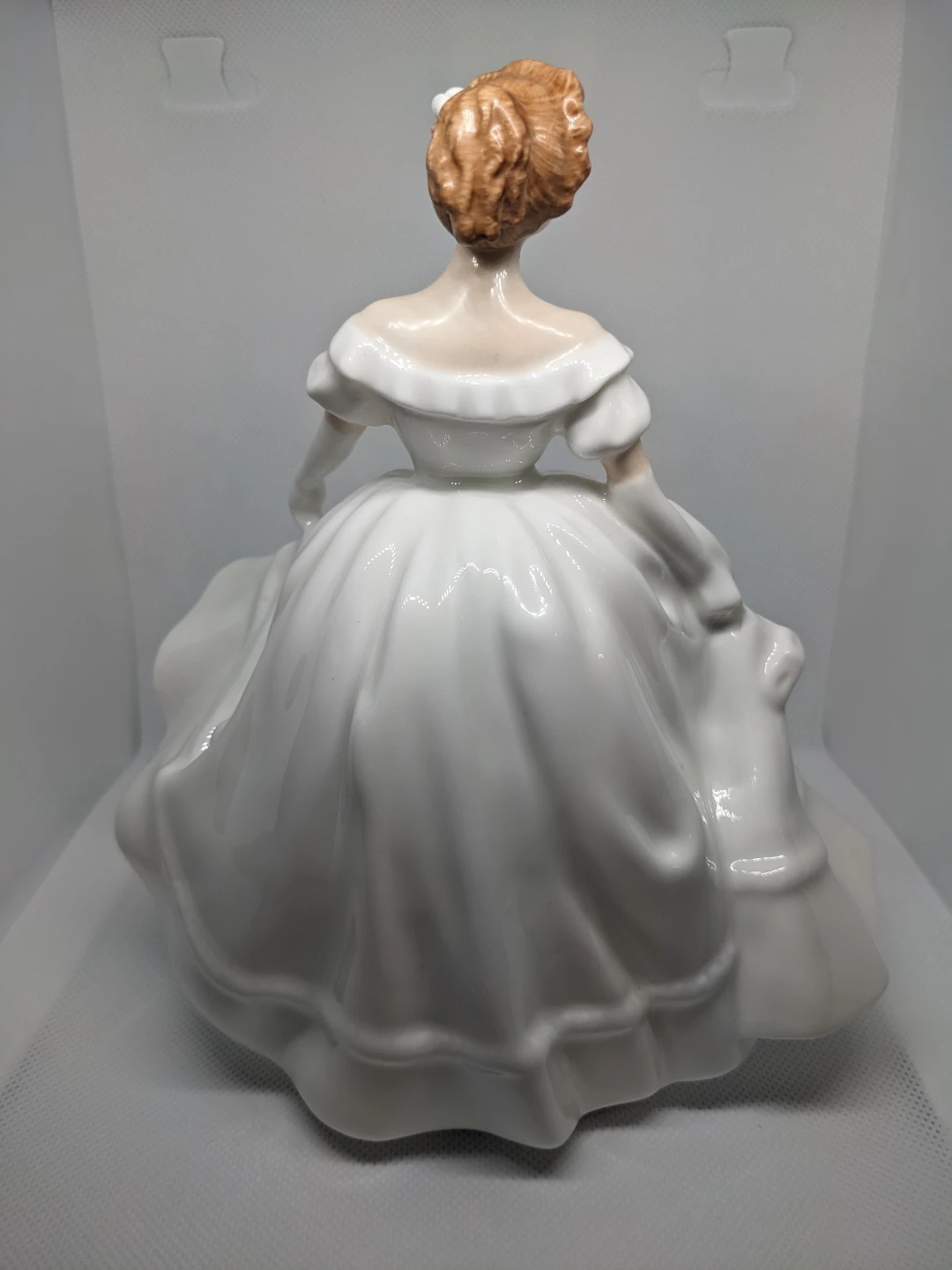 Royal Doulton "Nancy" Vintage Figure - photo 4