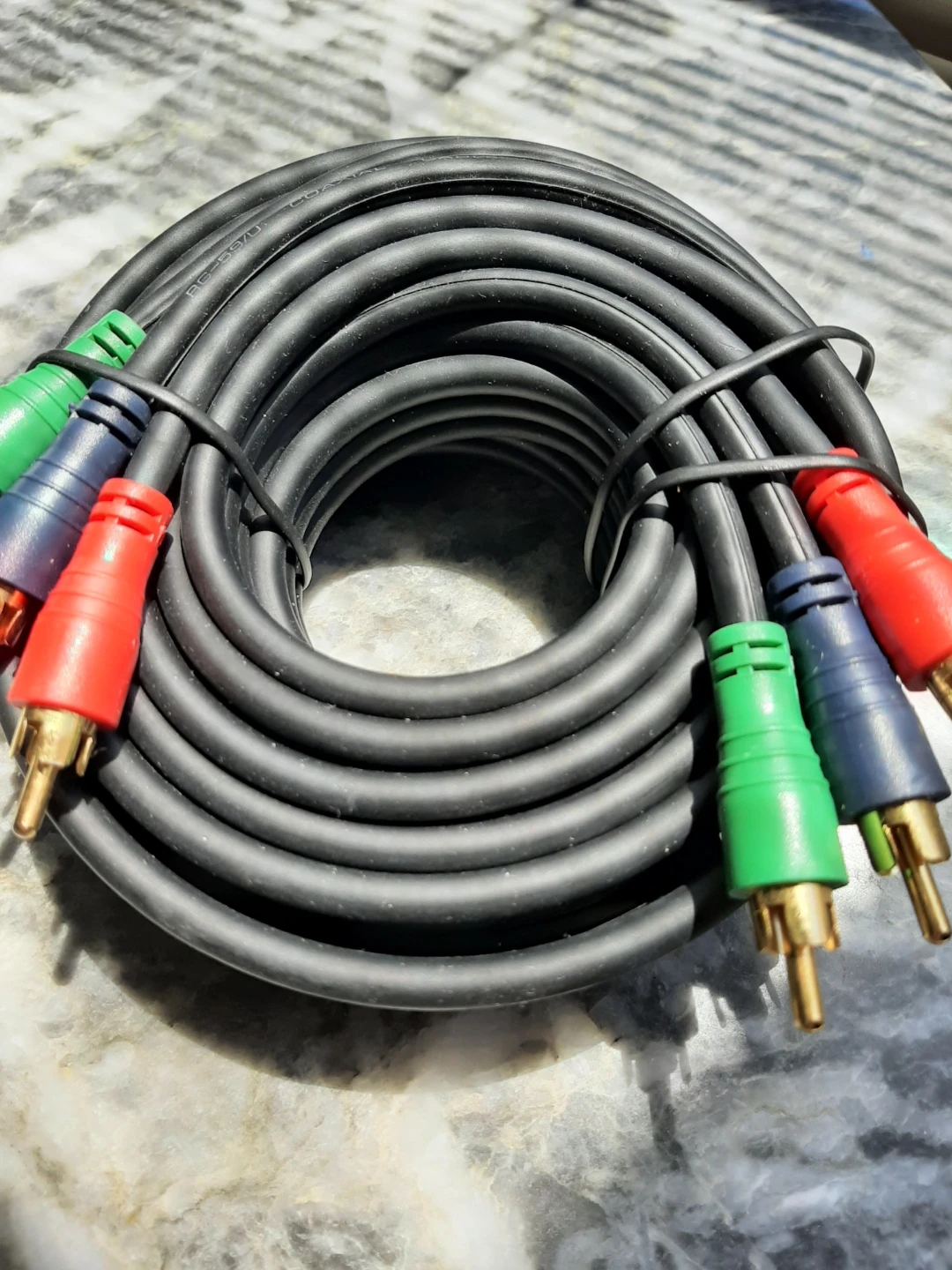 HDMI Cable + audio cable