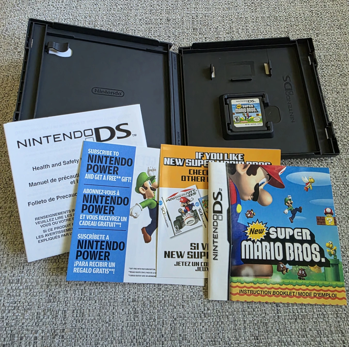New Super Mario Bros. for Nintendo DS - photo 2