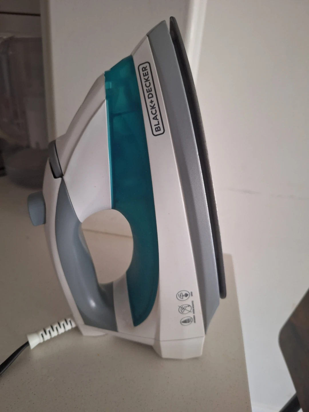 Black+Decker Iron - photo 3