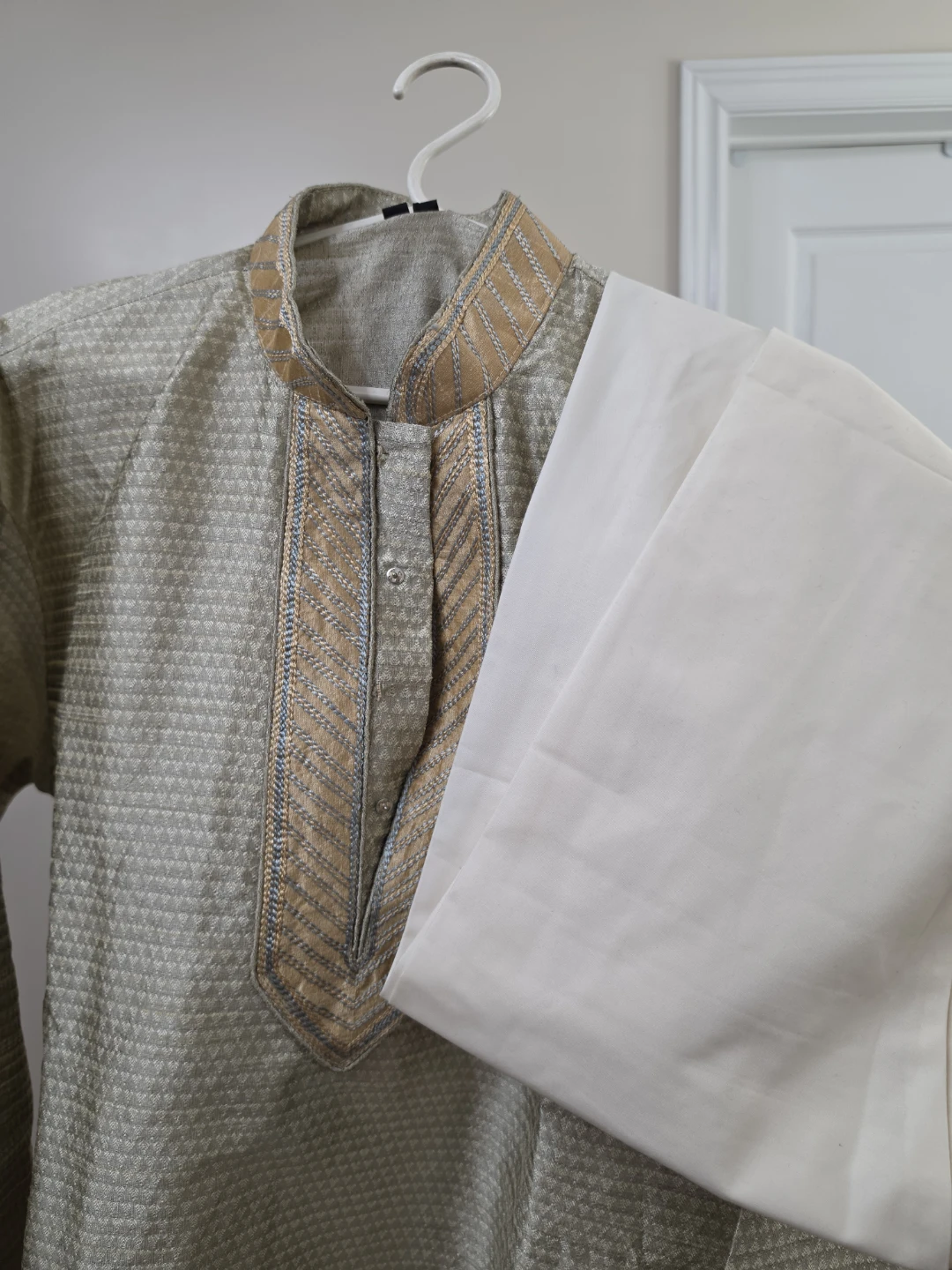 Men's Kurta and Pants Set