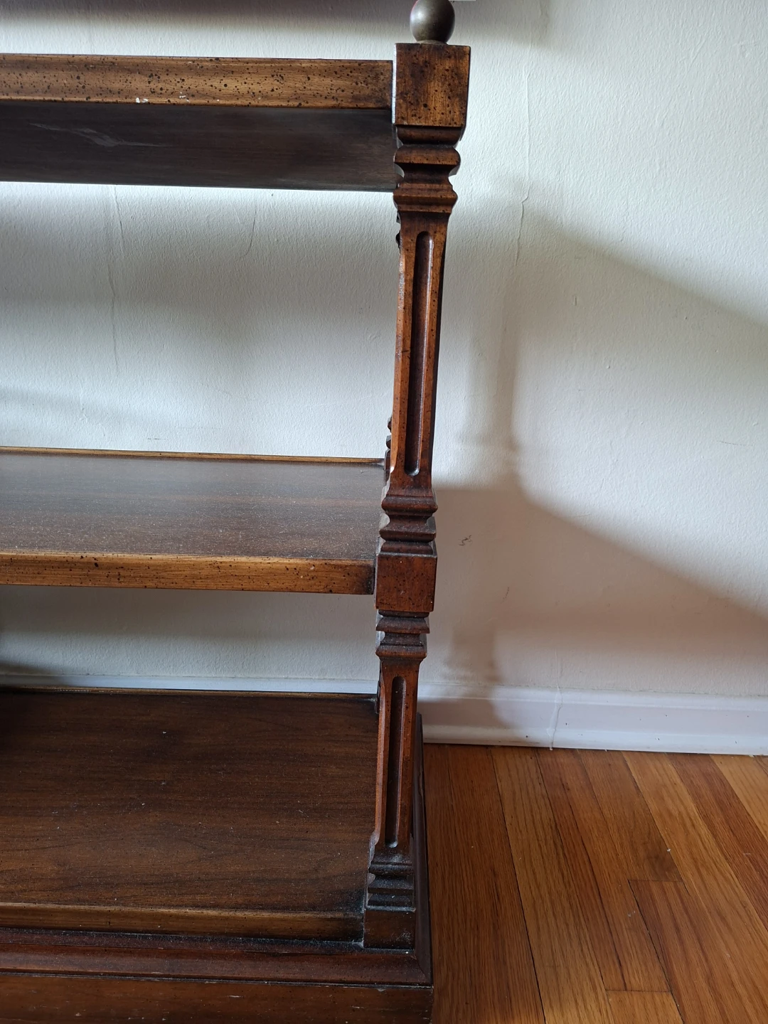Wooden Display Shelf - photo 2