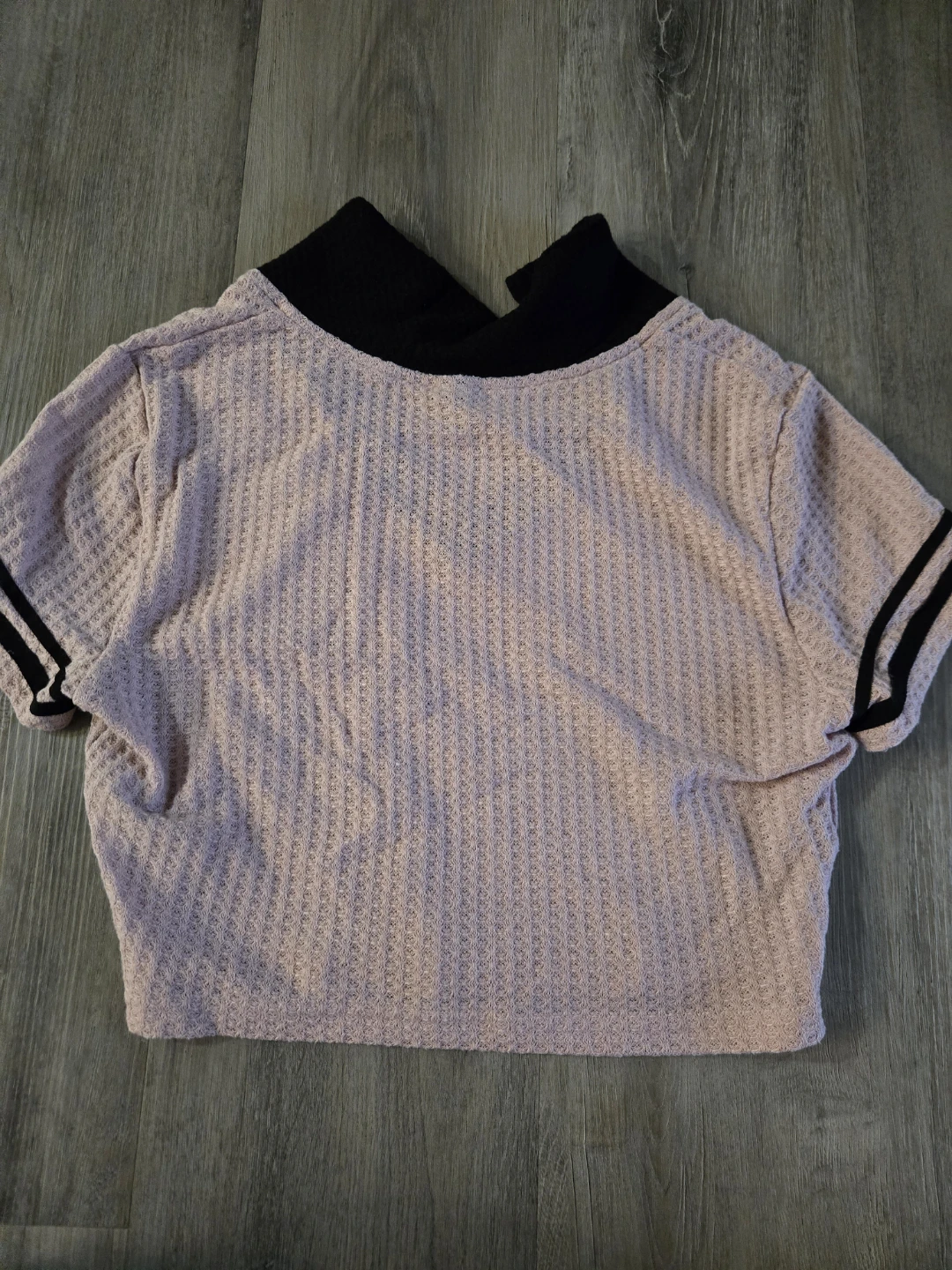 SHEIN Pink Waffle Knit Cropped Top with 'A' Patch - photo 2