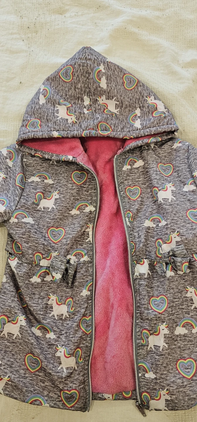 H&M Denim Jacket with Minnie Mouse Graphic - photo 2