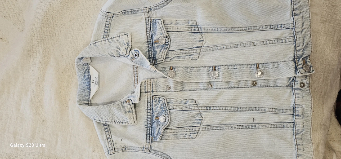 H&M Denim Jacket with Minnie Mouse Graphic - photo 5