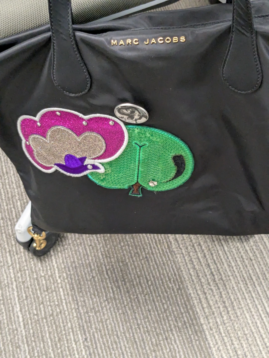 Marc Jacobs Black Large Tote Authentic Bag with Appliqué - photo 5