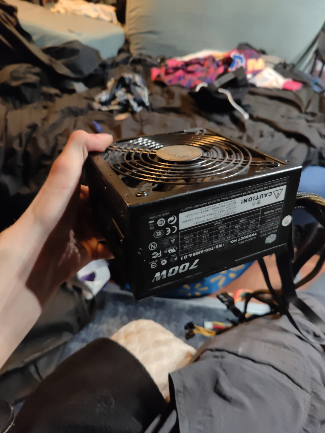 700 watt semi modular power suply