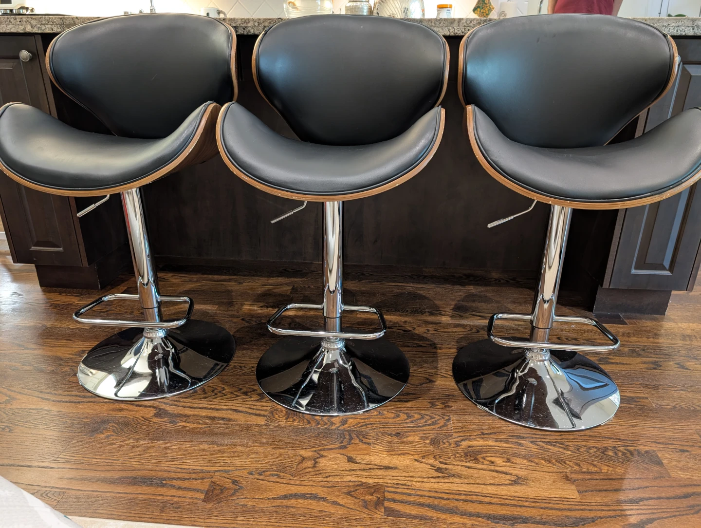 Set of 3 Adjustable Swivel Bar Stools - photo 2