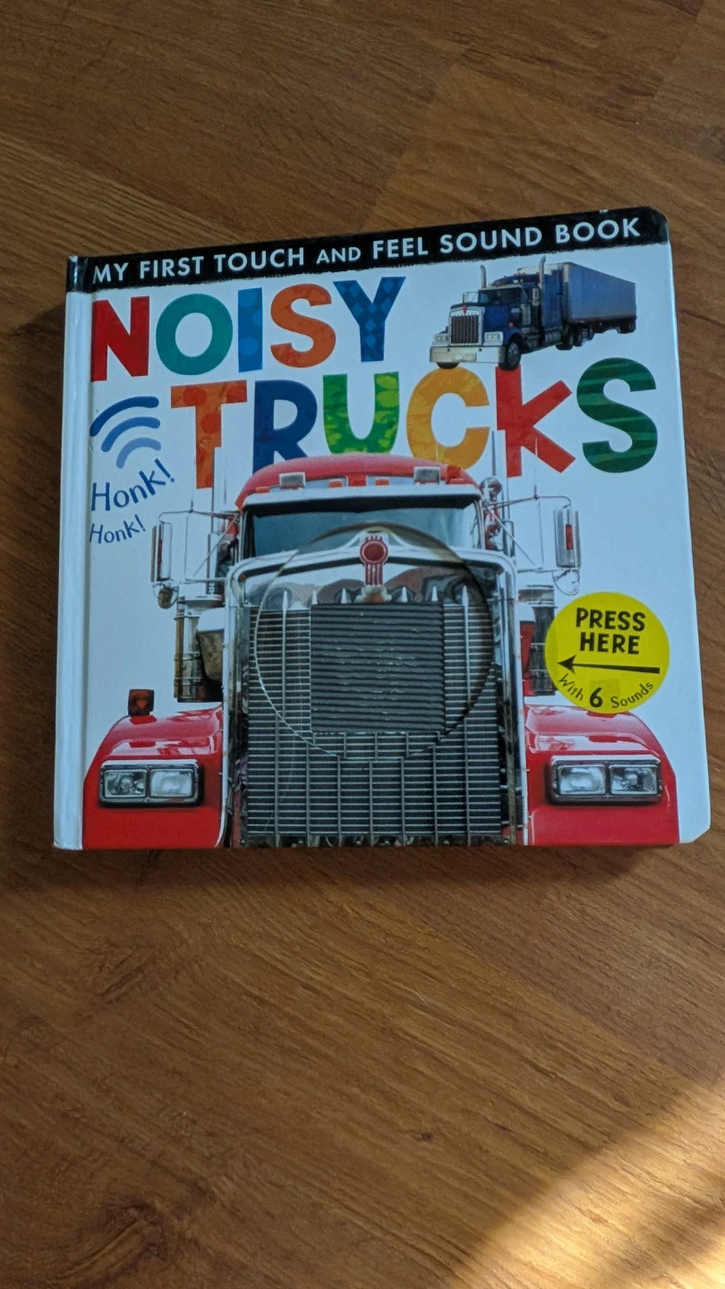 Noisy trucks interactive kids book ⚽