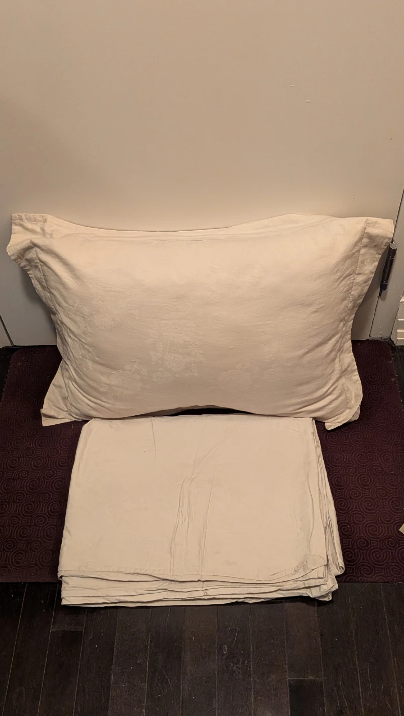 4 Queen Duvet Covers, 7 Pillow Shans-Mix n Match - photo 3