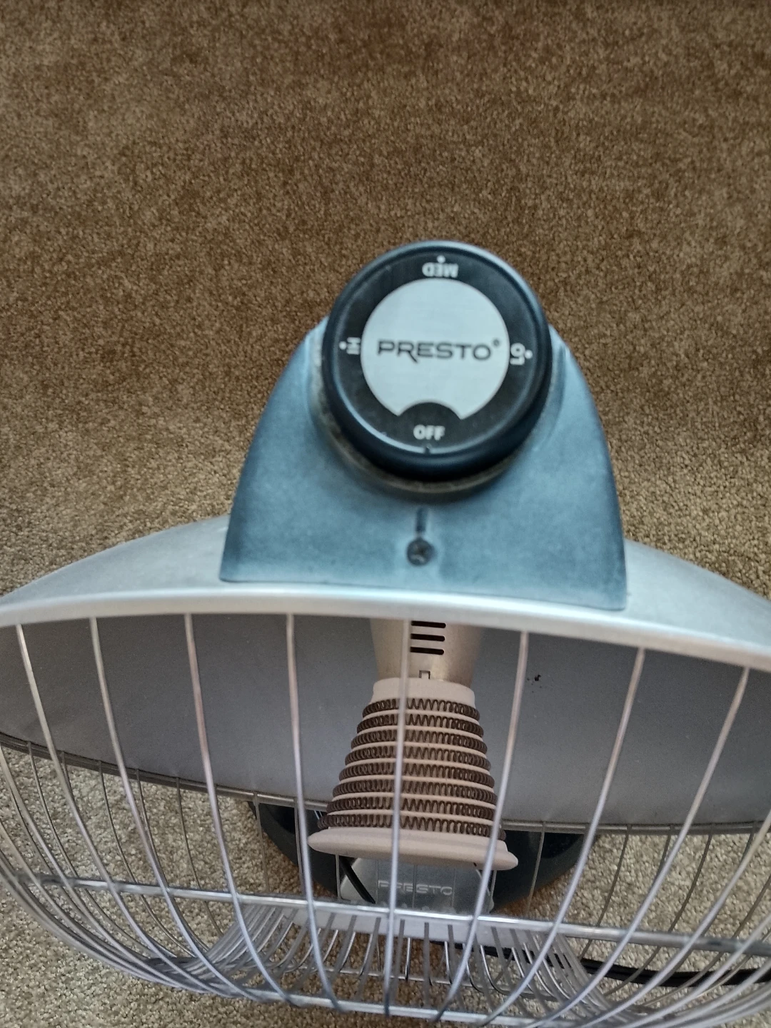 Presto HeatDish Electric Heater - photo 2