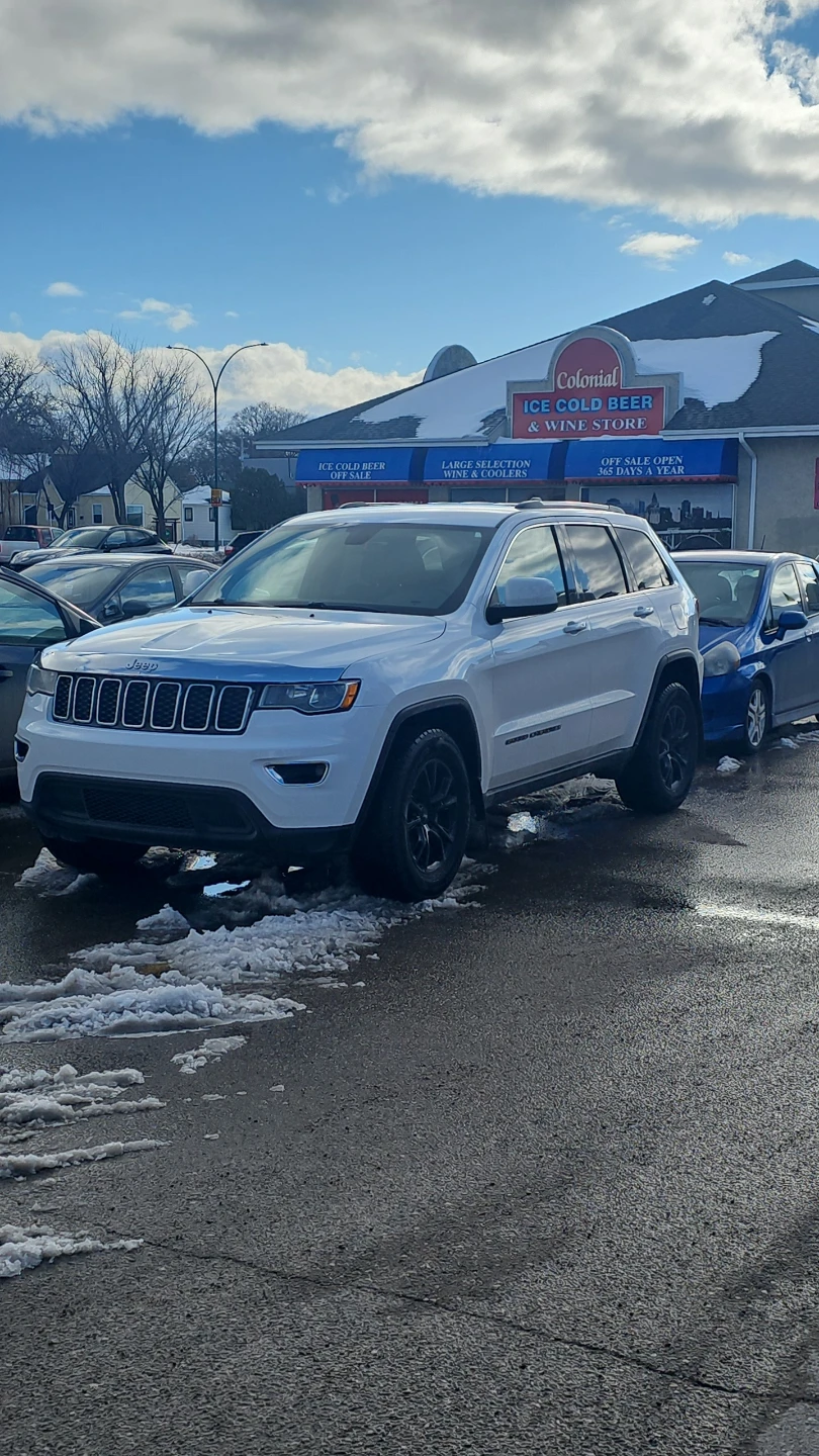 2014 Jeep Grand Cherokee Laredo - photo 2