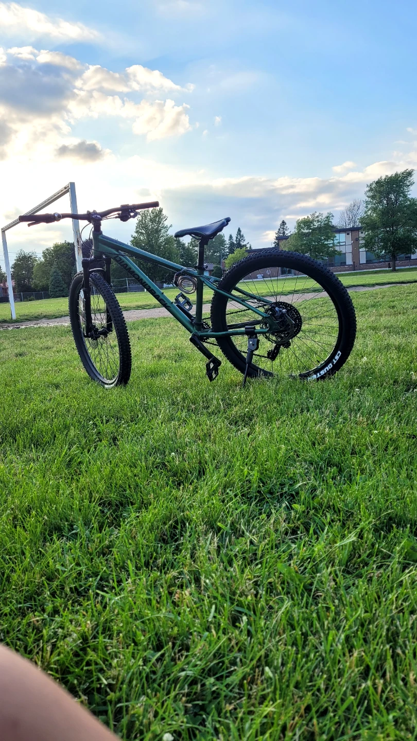 Diamondback Mountain Bike - photo 2