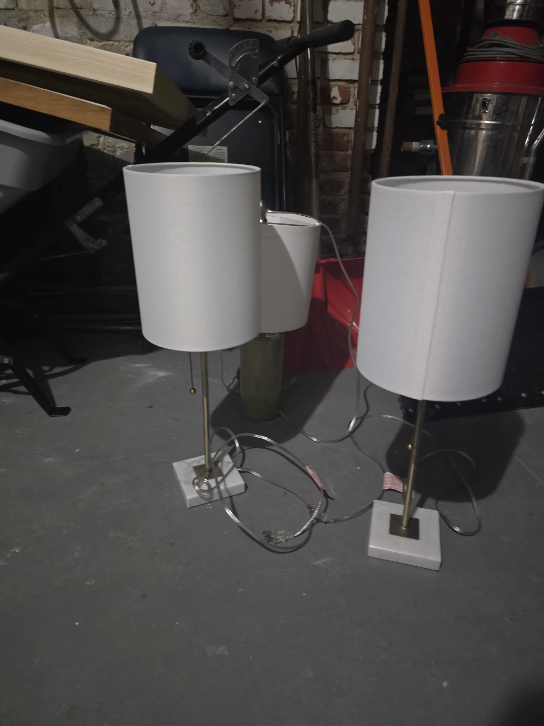 Set of 3 White Table Lamps with Square Bases