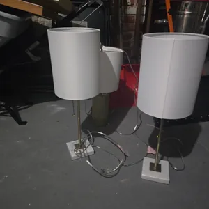 Set of 3 White Table Lamps with Square Bases