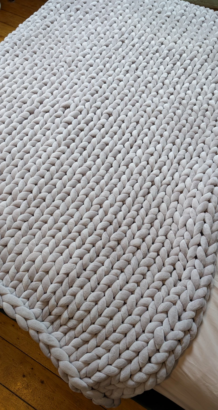 Hush Weighted Blanket - 15 lbs