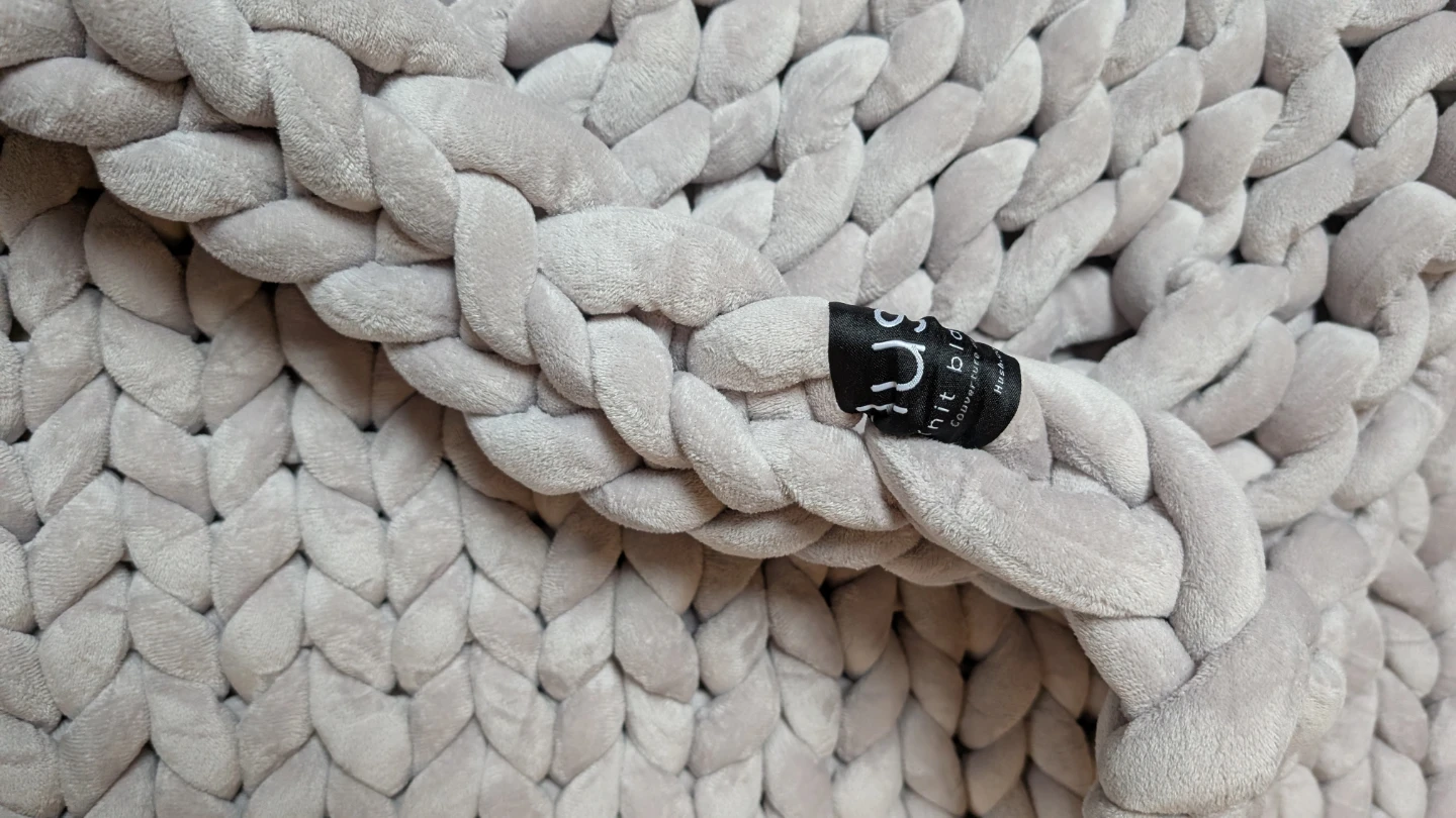 Hush Weighted Blanket - 15 lbs - photo 3