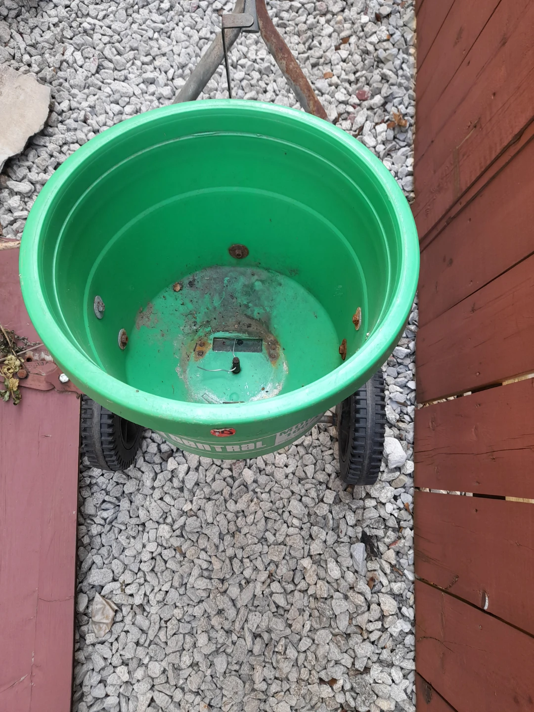 Central 100A Spreader