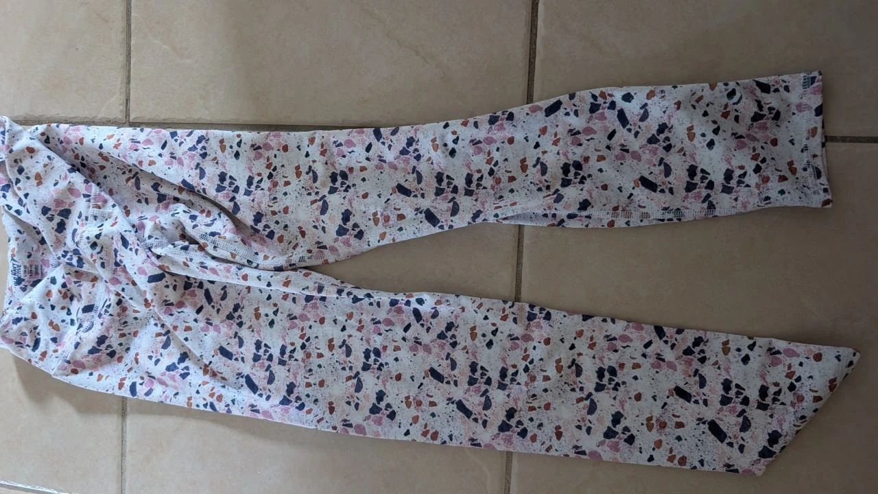 Old Navy Active Leggings Size L(10-12) - photo 5