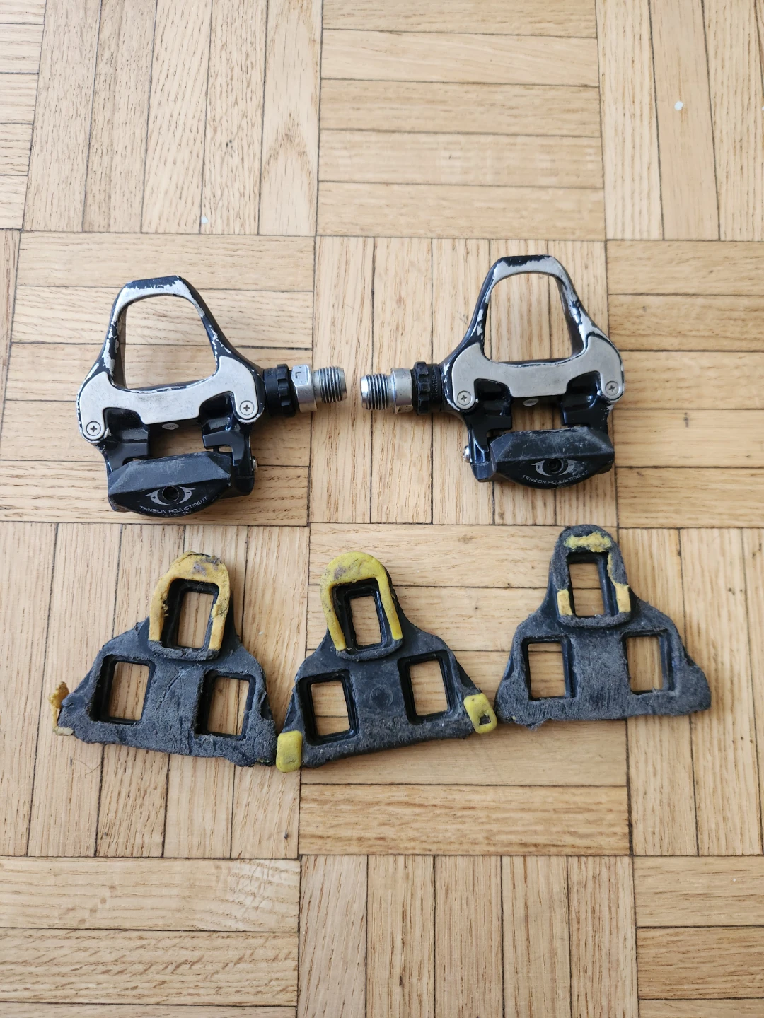 Shimano 105 SPD-SL Clipless Pedals + Cleats