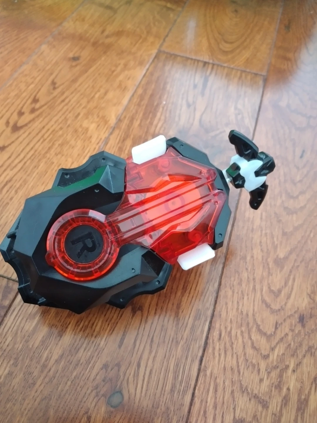 Beyblade Burst invertible Launcher - photo 3