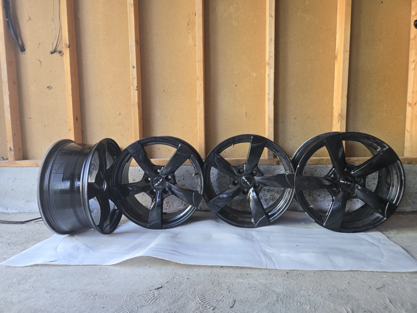 RTX Wheels Set (4) - 17x7.5 - Black