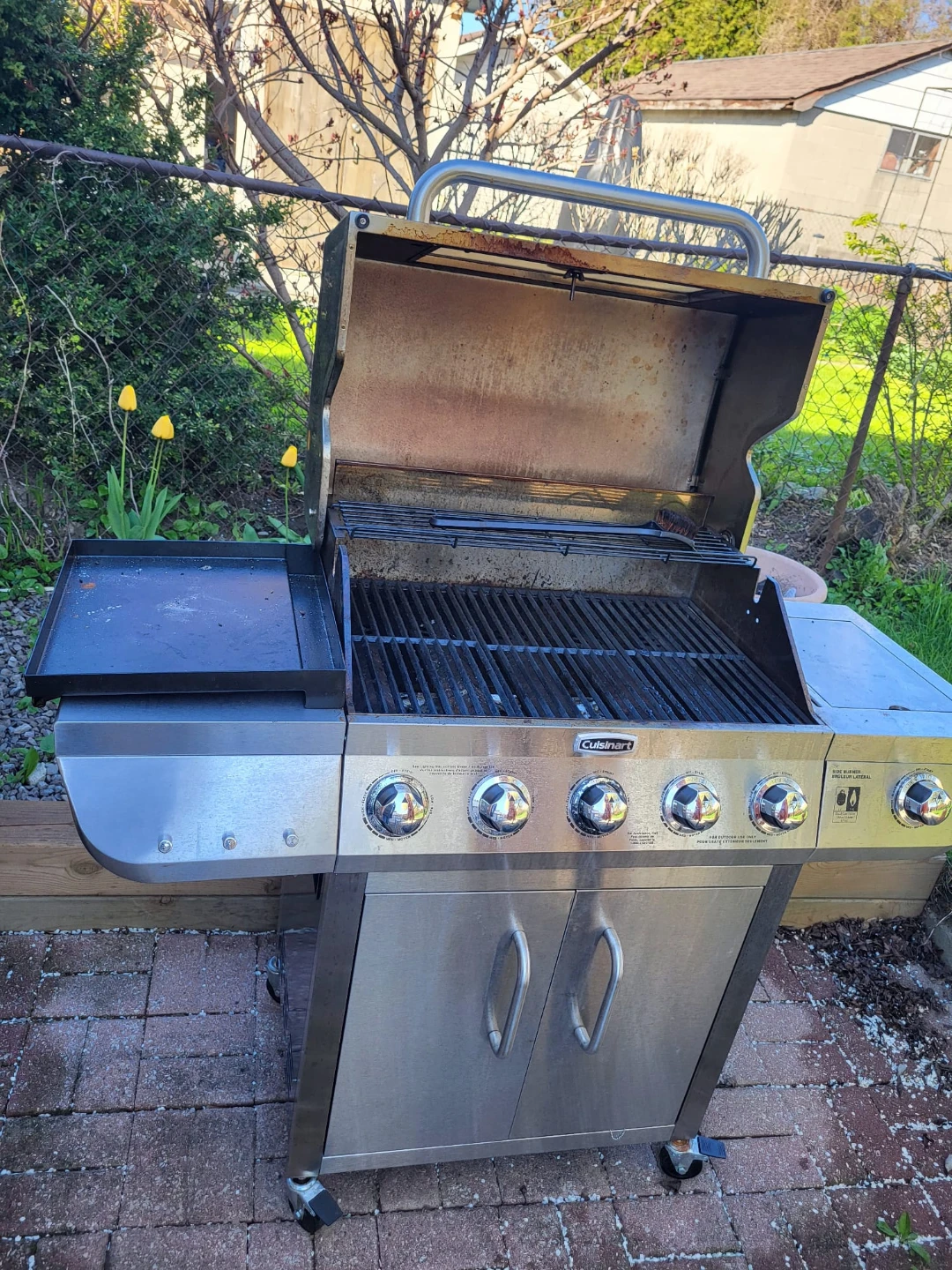 Cuisinart 5-Burner Propane Gas Grill with Side Burner - photo 2