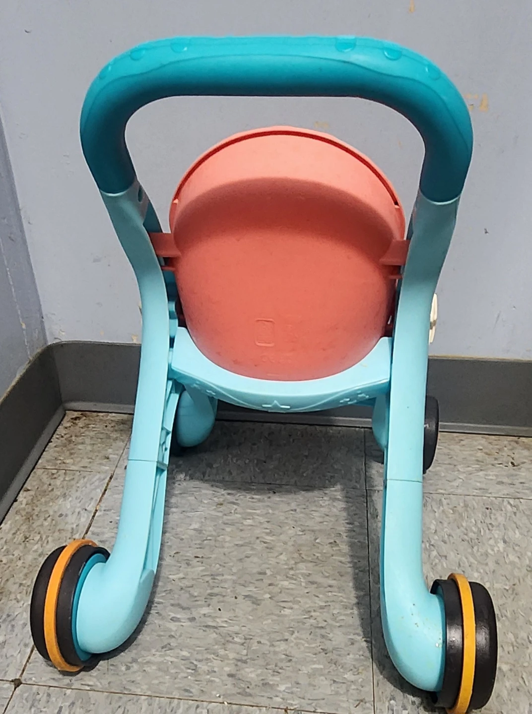 Baby Walker with Handle - photo 3