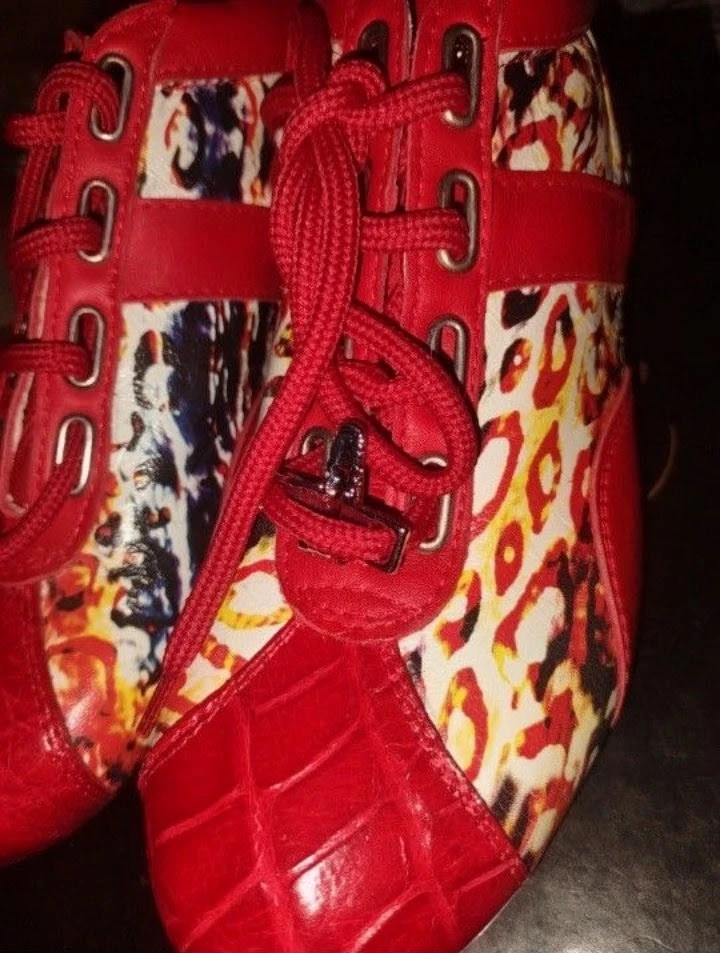 VERY RARE REAL ALLIGATOR  SNEAKERS