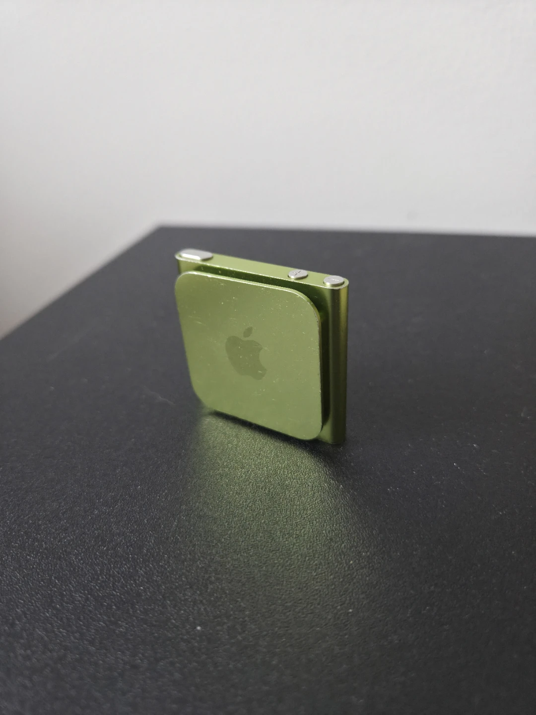 Apple iPod Nano (6th Gen) Green