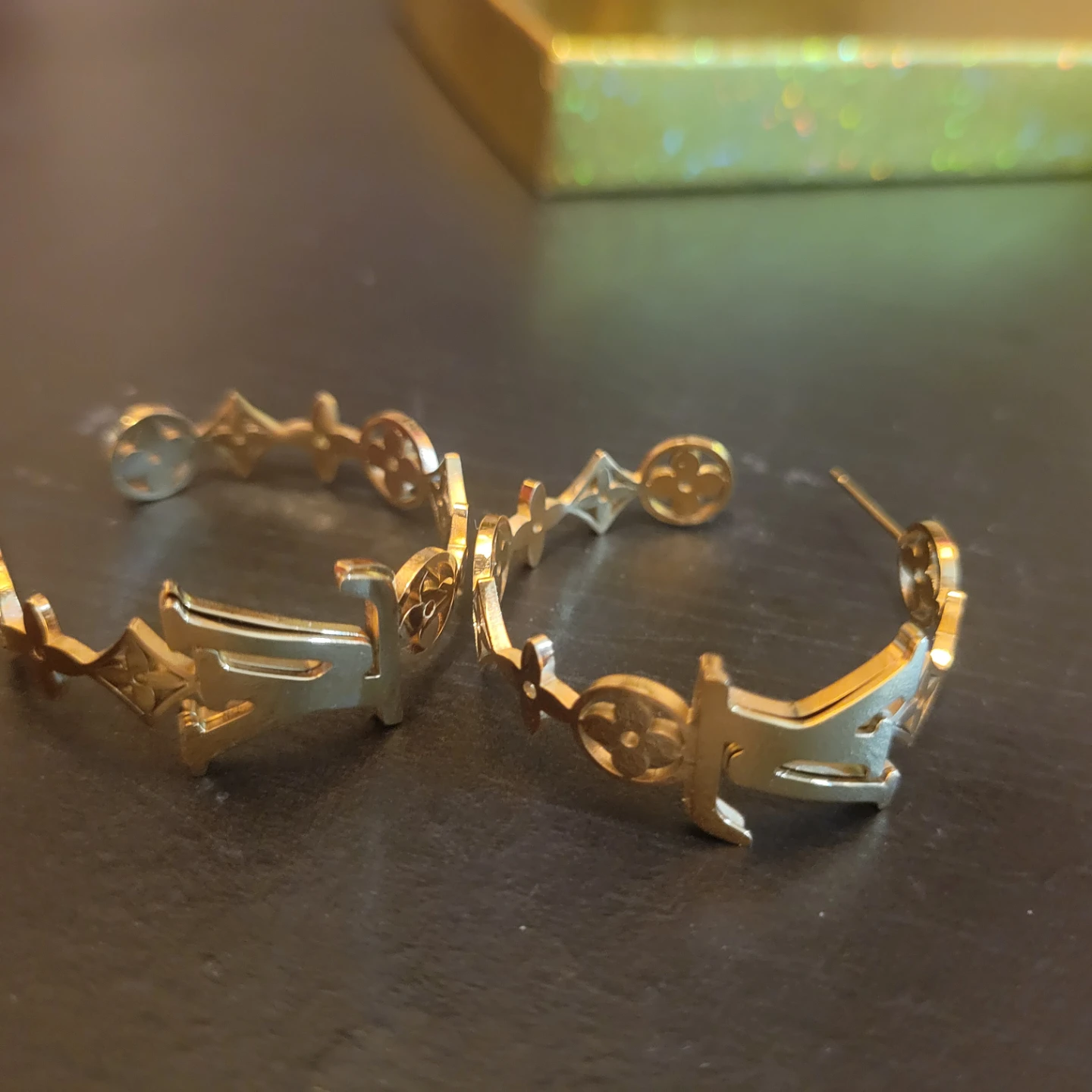 Gold Tone Hoop Earrings - photo 4
