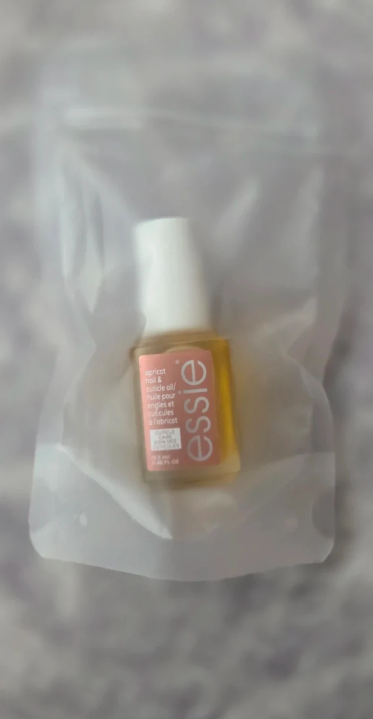 Essie Apricot Cuticle Oil 💅